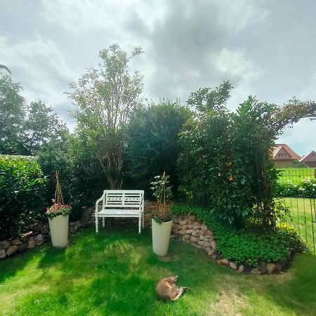 Luana'S White Cottage Surwold Luaran gambar