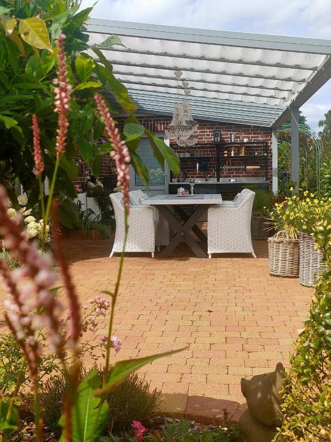 Luana'S White Cottage Surwold Luaran gambar