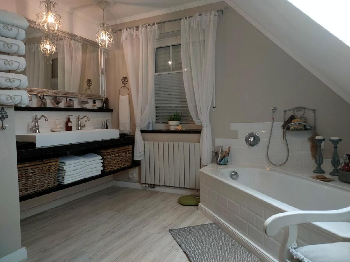 Luana'S White Cottage Surwold Luaran gambar